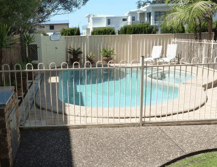 Mollymook Surfbeach Motel & Apartments - Dalby Accommodation 2