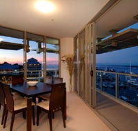 Cairns Luxury Apartments Harbourlights Complex - Dalby Accommodation