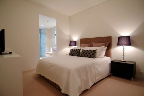 Cairns Luxury Apartments, Harbourlights Complex - Dalby Accommodation 4