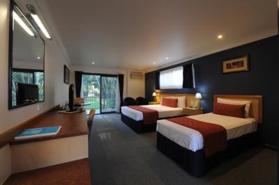The Gateway Village Holiday Park - Dalby Accommodation 4