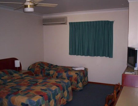 Carseldine Court Motel & Aspley Motel - Dalby Accommodation 1