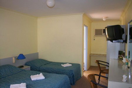 Sutherland Motel - Dalby Accommodation 4