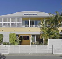 Byron Bathers - Dalby Accommodation