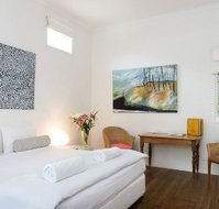 Byron Cove Beach House - Dalby Accommodation