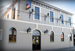 Castello's Foresters Arms Hotel - Dalby Accommodation 0