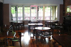 Moss Vale Hotel - Dalby Accommodation 2