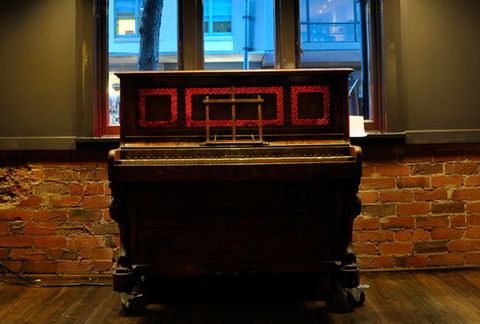 Barking Dog Wine Bar & Cafe - Dalby Accommodation 2