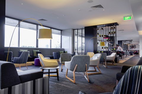 MRepublic Restaurant, Bar And Lounge - Dalby Accommodation 9