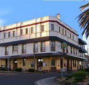 The Grand Hotel - Kiama - Dalby Accommodation