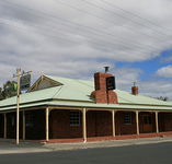 Huntington Tavern - Dalby Accommodation