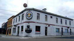 Club Hotel Bairnsdale - Dalby Accommodation 2