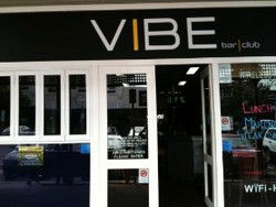Vibe Bar And Restaurant - Dalby Accommodation 3