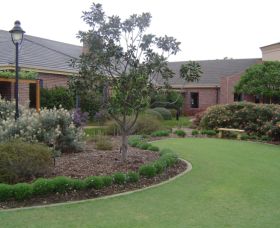 Camden Lakeside Country Club - Dalby Accommodation 0