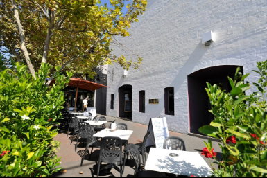 Jimmy Watson's - Dalby Accommodation 0