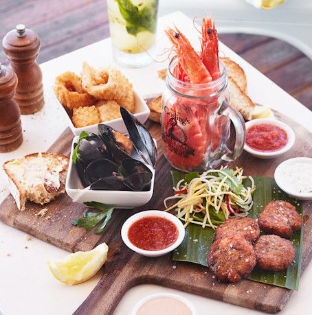 Deck Restaurant Bar Cafe - Dalby Accommodation 3