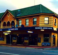 Queens Arms Hotel - Dalby Accommodation