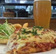 Mount Henry Tavern - Dalby Accommodation