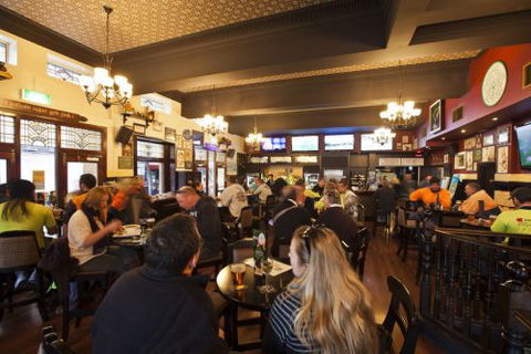 P.J. Gallagher's - Dalby Accommodation 2