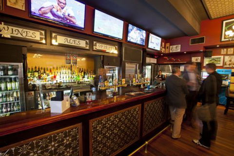 P.J. Gallagher's - Dalby Accommodation 4