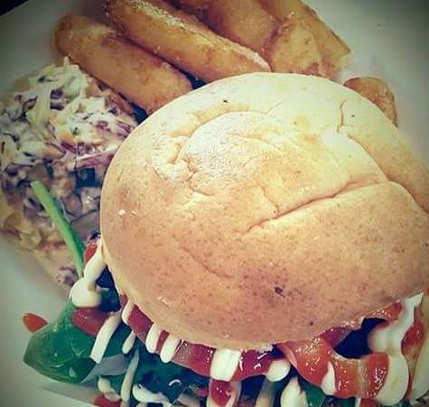 Edison’s Burger Bar - Dalby Accommodation 2