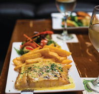 Dollys Bar  The Hibiscus Tavern - Dalby Accommodation