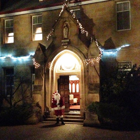 Abbey Of The Roses - Christmas In July - Dalby Accommodation 0