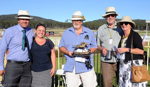 Tathra Beach Bowlo Tathra Cup Family Race Day - Dalby Accommodation 2