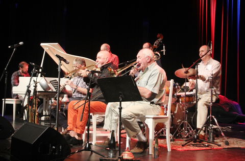 Noosa Jazz Party - Dalby Accommodation 0