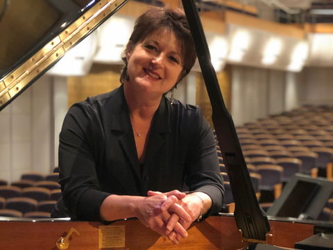 Selby And Friends: Beethoven's Ghost Burradoo - Dalby Accommodation 0