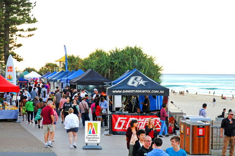 Surfers Paradise Beachfront Markets - Dalby Accommodation 1