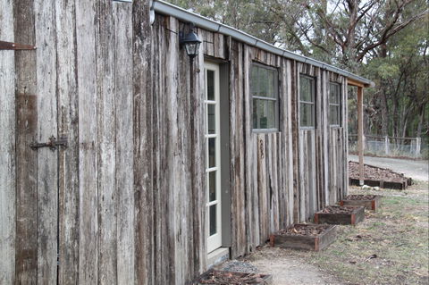 Electric Guitar Making Courses - Dalby Accommodation 2