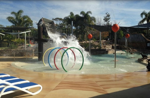 Blue Dolphin Holiday Resort - Dalby Accommodation 1
