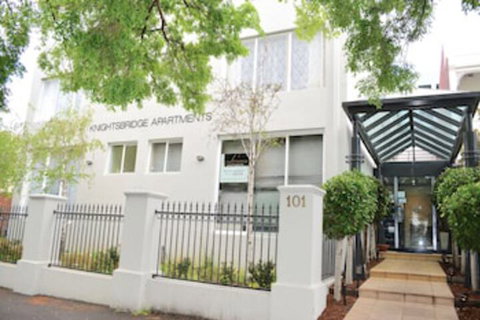Knightsbridge Apartments - Dalby Accommodation 0