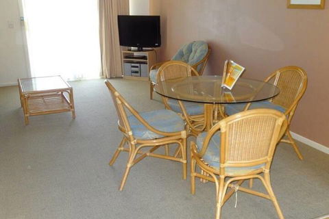 Aqualuna Beach Resort - Dalby Accommodation 5