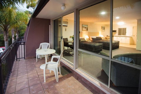 Fairway Motor Inn - Dalby Accommodation 1