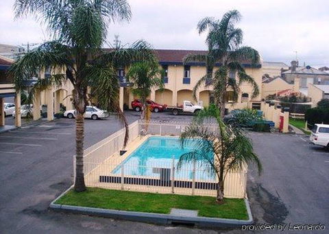 Econo Lodge Hacienda International - Dalby Accommodation 0