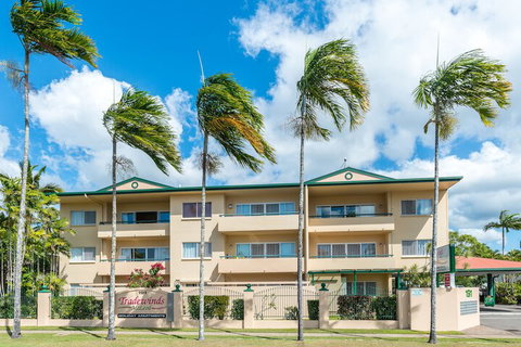 Tradewinds McLeod Holiday Apartments - Dalby Accommodation 2