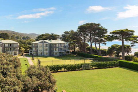 Mantra Lorne - Dalby Accommodation 0