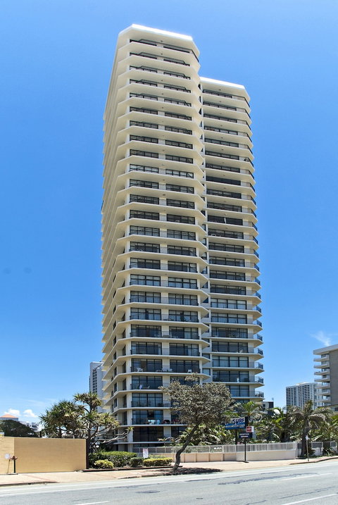 Hi Surf Beachfront Resort Apartments - Dalby Accommodation 5