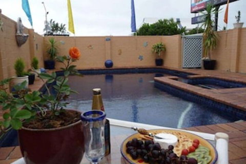 Blue Pelican Motel - Dalby Accommodation 0