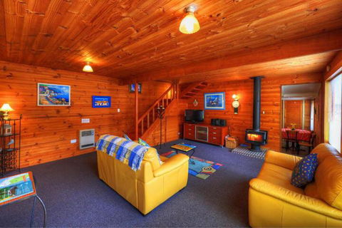 Rosebank Cottage Collection - Dalby Accommodation 3