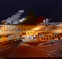 The Lighthouse Hotel - Dalby Accommodation