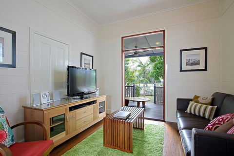 A PERFECT STAY - Harkaway - Dalby Accommodation 2