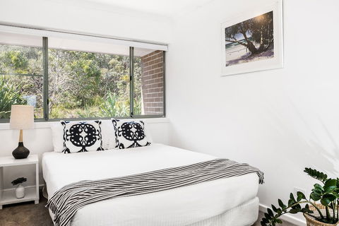 A Perfect Stay - 11 James Cook Apartments - Dalby Accommodation 6