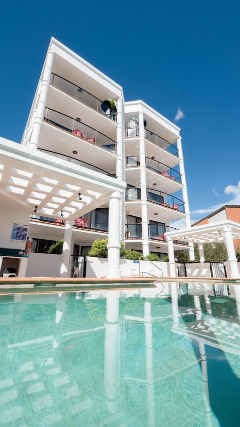 Aegean Apartments - Dalby Accommodation 5
