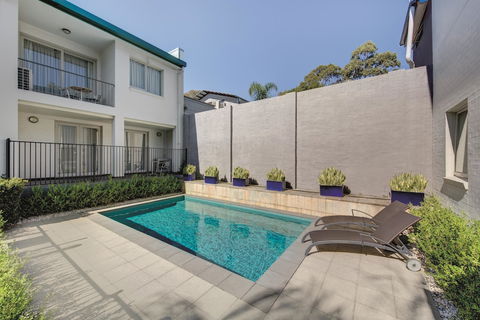 Adina Apartment Hotel Sydney Chippendale - Dalby Accommodation 1