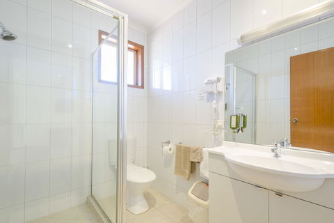 Werribee Motel & Apartments - Dalby Accommodation 3
