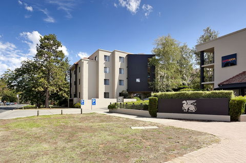 Astra Apartments - The Griffin - Dalby Accommodation 2