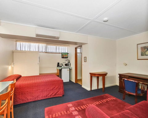 Comfort Inn Cedar Lodge - Dalby Accommodation 3