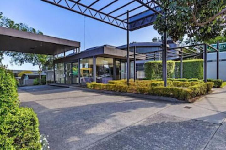 Kew VIC Dalby Accommodation